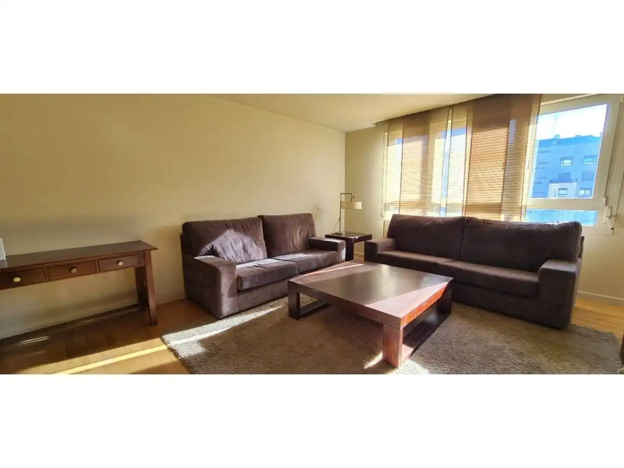 Living room of Apartments for rent in  Logroño  with Heating, Parquet flooring and Furnished