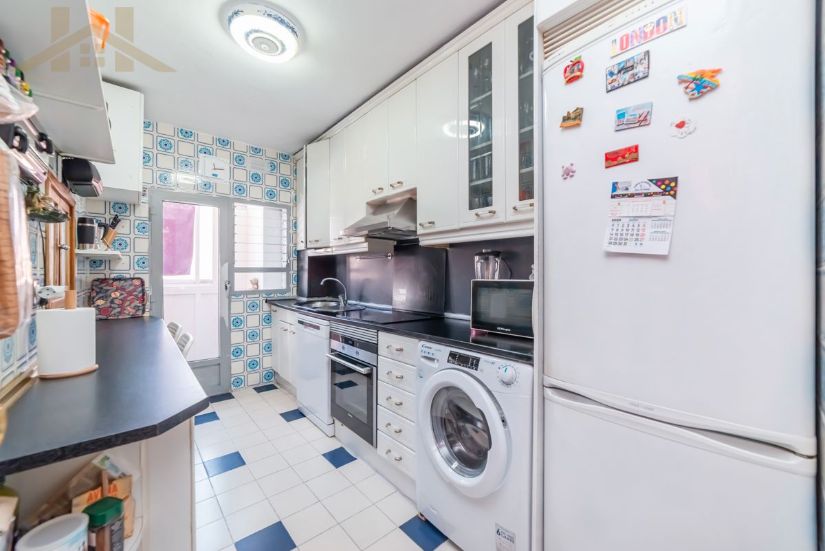 Kitchen of Flat for sale in San Sebastián de los Reyes  with Heating, Terrace and Balcony