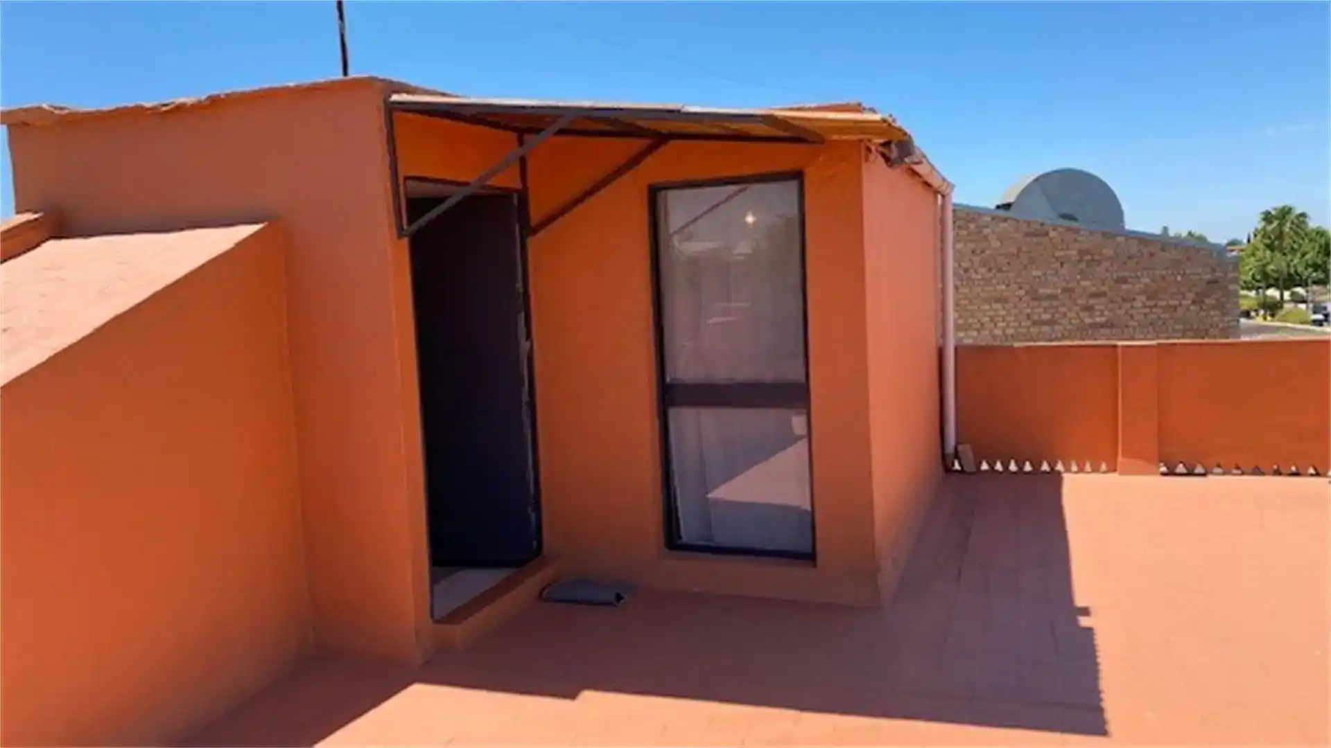 Terrassa de Casa o xalet en venda en Dos Hermanas amb Aire condicionat, Traster i Moblat