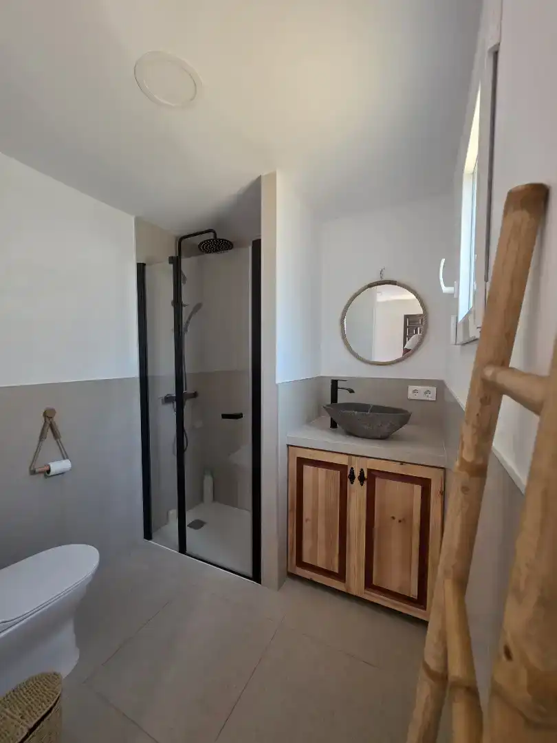 Bany de Casa o xalet de lloguer en Dénia amb Aire condicionat, Jardí privat i Traster