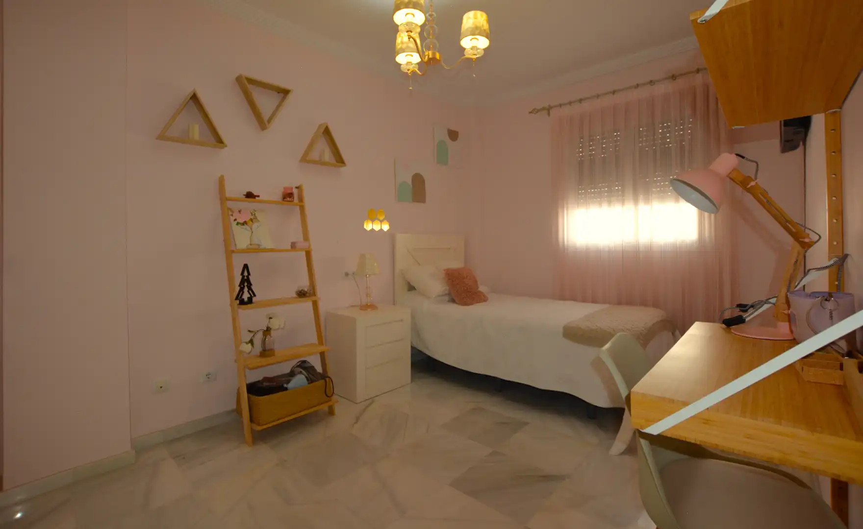 Bedroom of Detached homes for sale in La Algaba  with Air Conditioner, Heating and Terrace