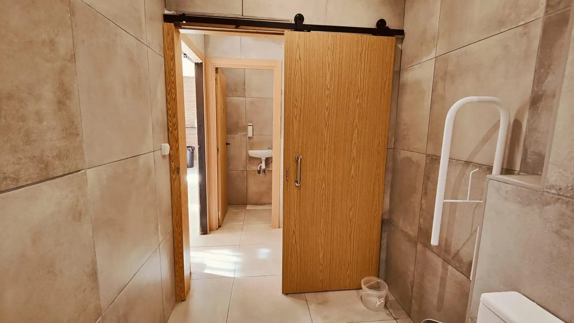 Gewerbefläche zum Verkauf in Calle CUBELLES, imagen 39