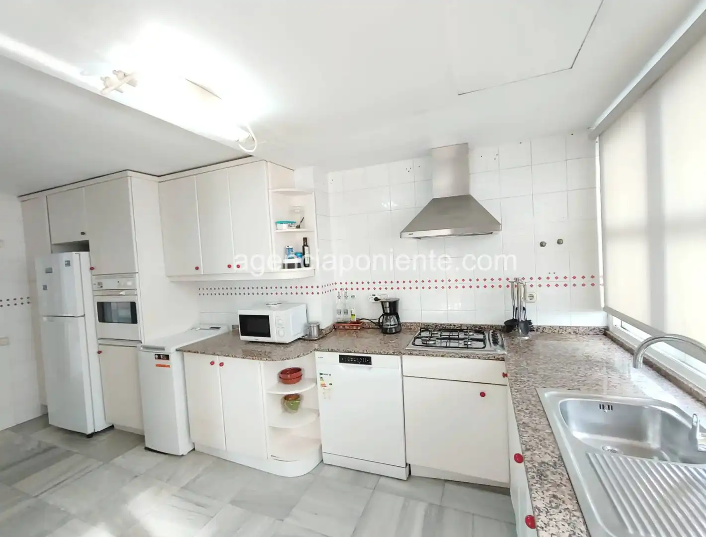 Kitchen of Flat for rent in Benidorm  with Air Conditioner, Heating and Terrace