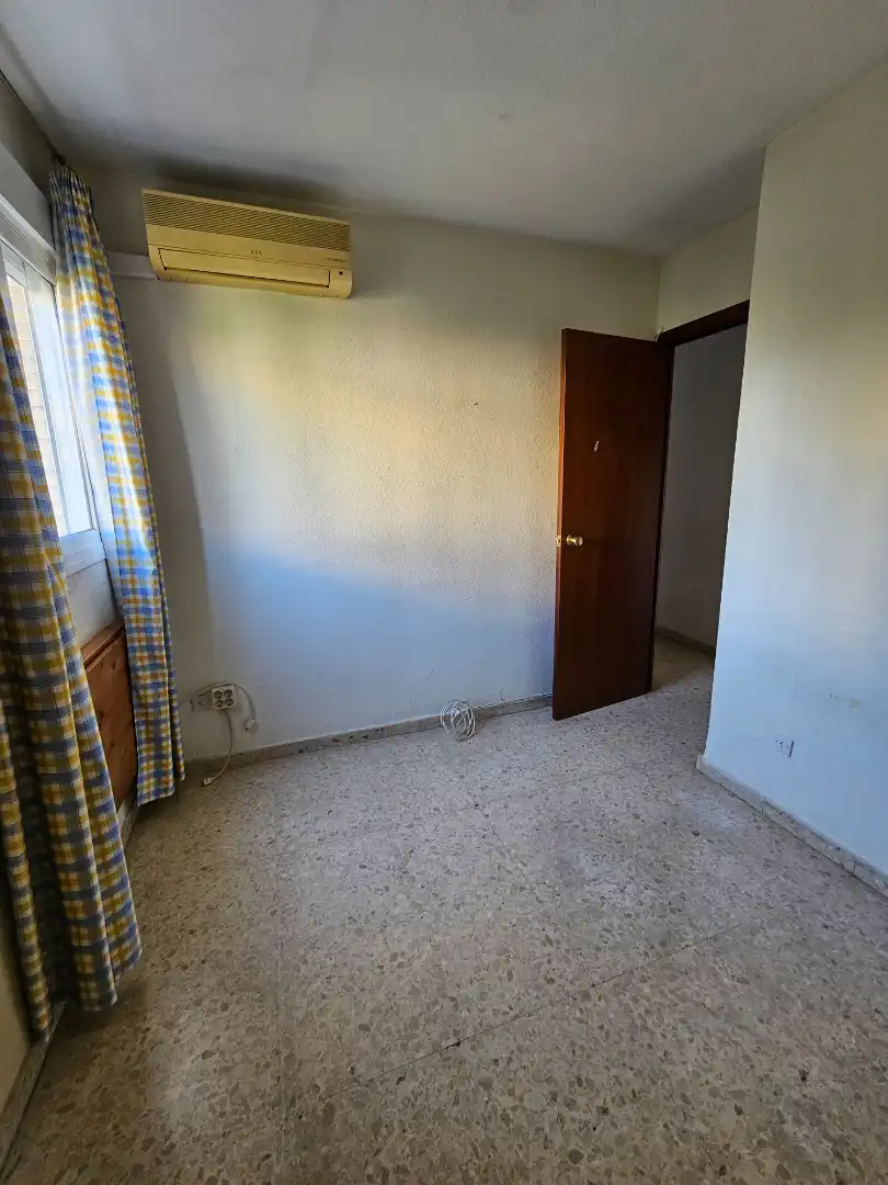 Bedroom of Flat for sale in Macarena