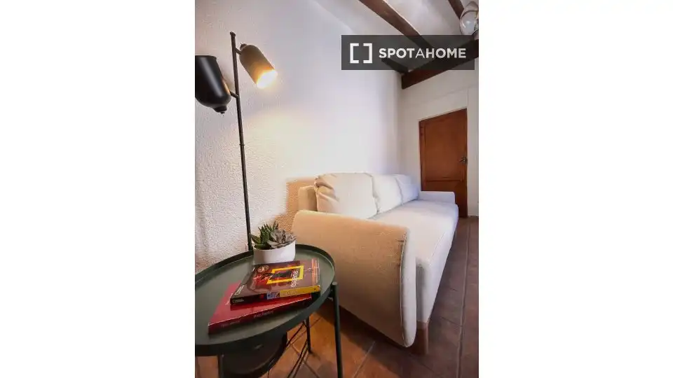 Dormitori de Apartament per a compartir en Oliva amb Aire condicionat, Terrassa i Moblat