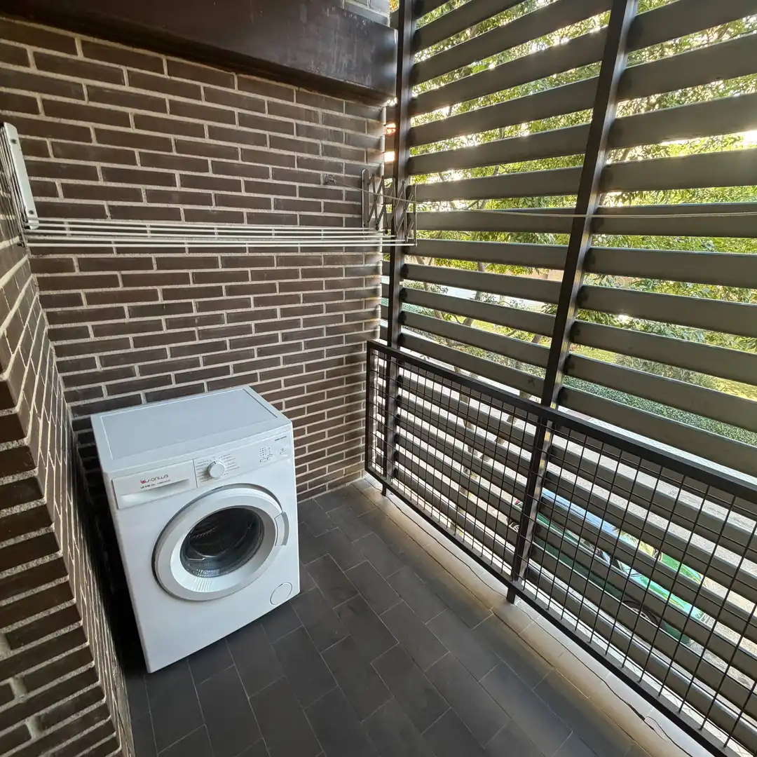 Terraza de Piso en venta en Madrid con Piscina comunitaria