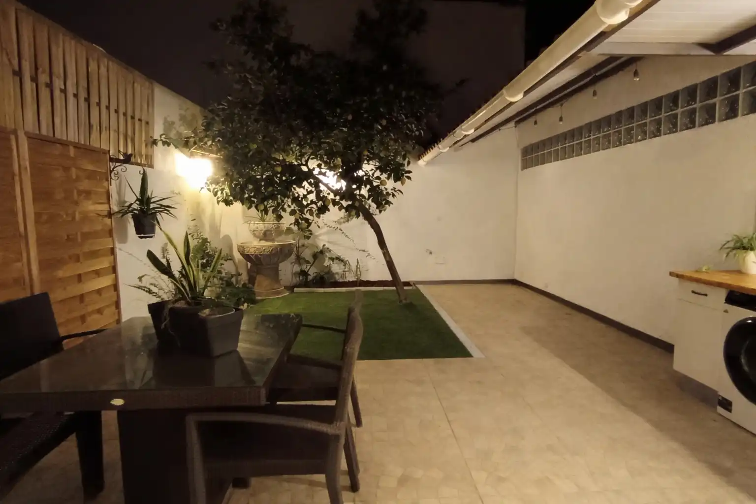 Terrasse von Erdgeschoss zum Verkauf in Mataró mit Klimaanlage, Heizung und Privatgarten