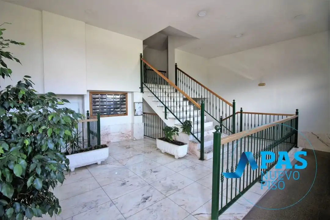 Flat for sale in Calle Justicia, Cuatro Caminos