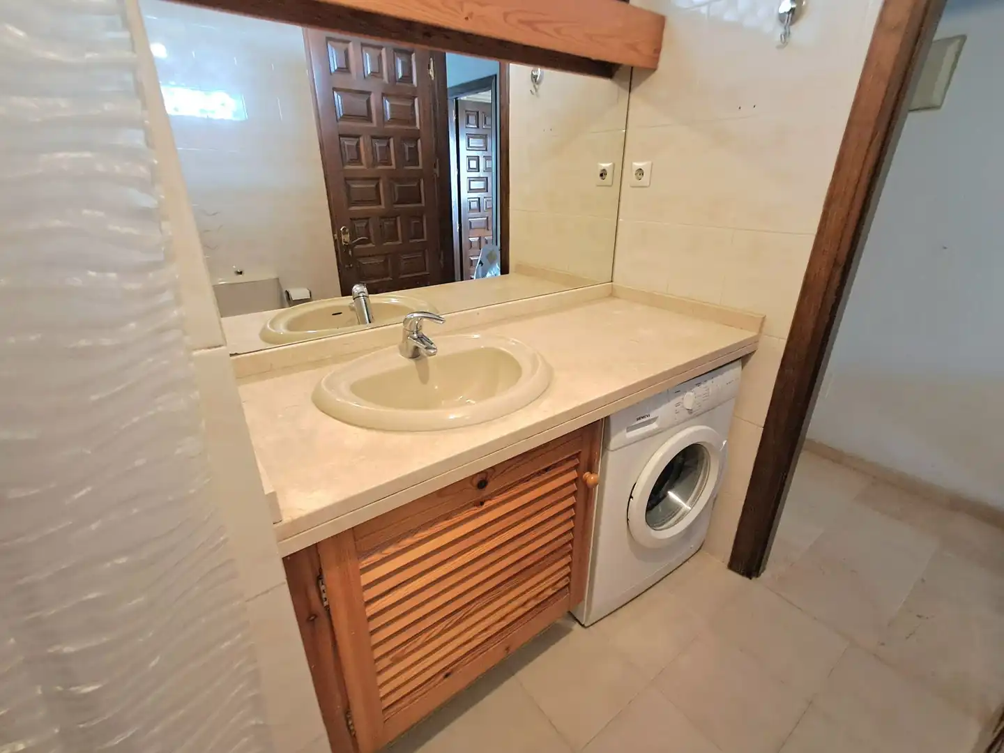 Bany de Apartament en venda en Benalmádena amb Terrassa i Piscina comunitària