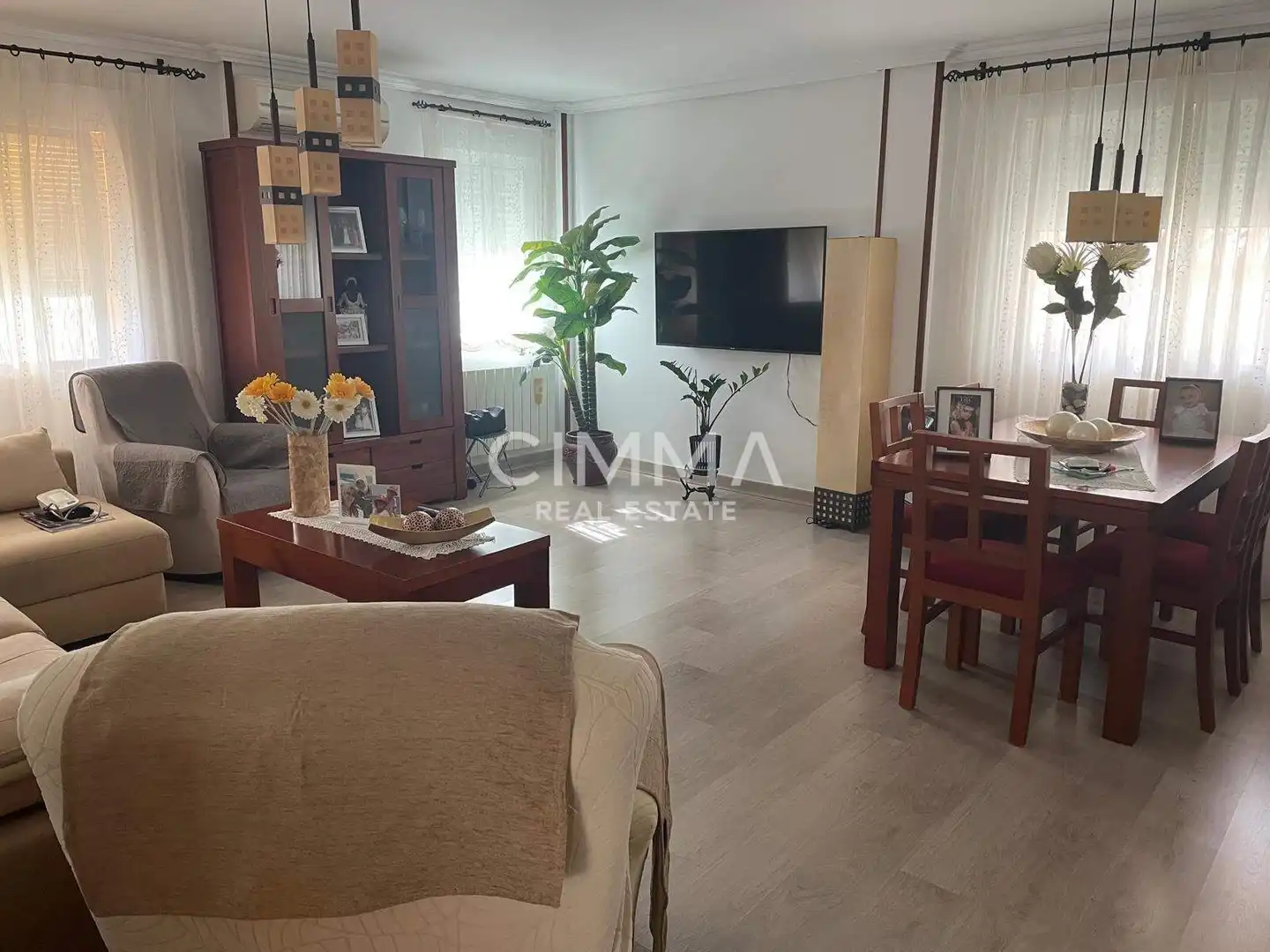 Vista exterior de Casa o xalet en venda en La Nucia amb Aire condicionat, Jardí privat i Terrassa