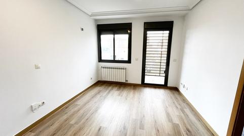 Foto 2 de Piso de alquiler en Calle Trole, Palomeras Sureste, Madrid