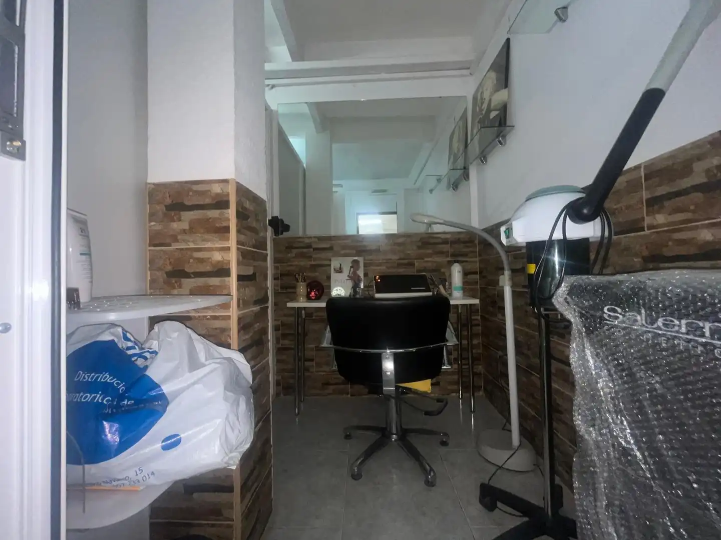 Local en venta en Calle de Lorenzo Ferreira, Santa Rosa - Valdeolleros
