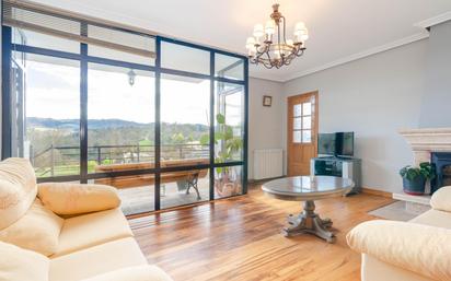 Living room of House or chalet for sale in Llanera  with Heating, Private garden and Terrace