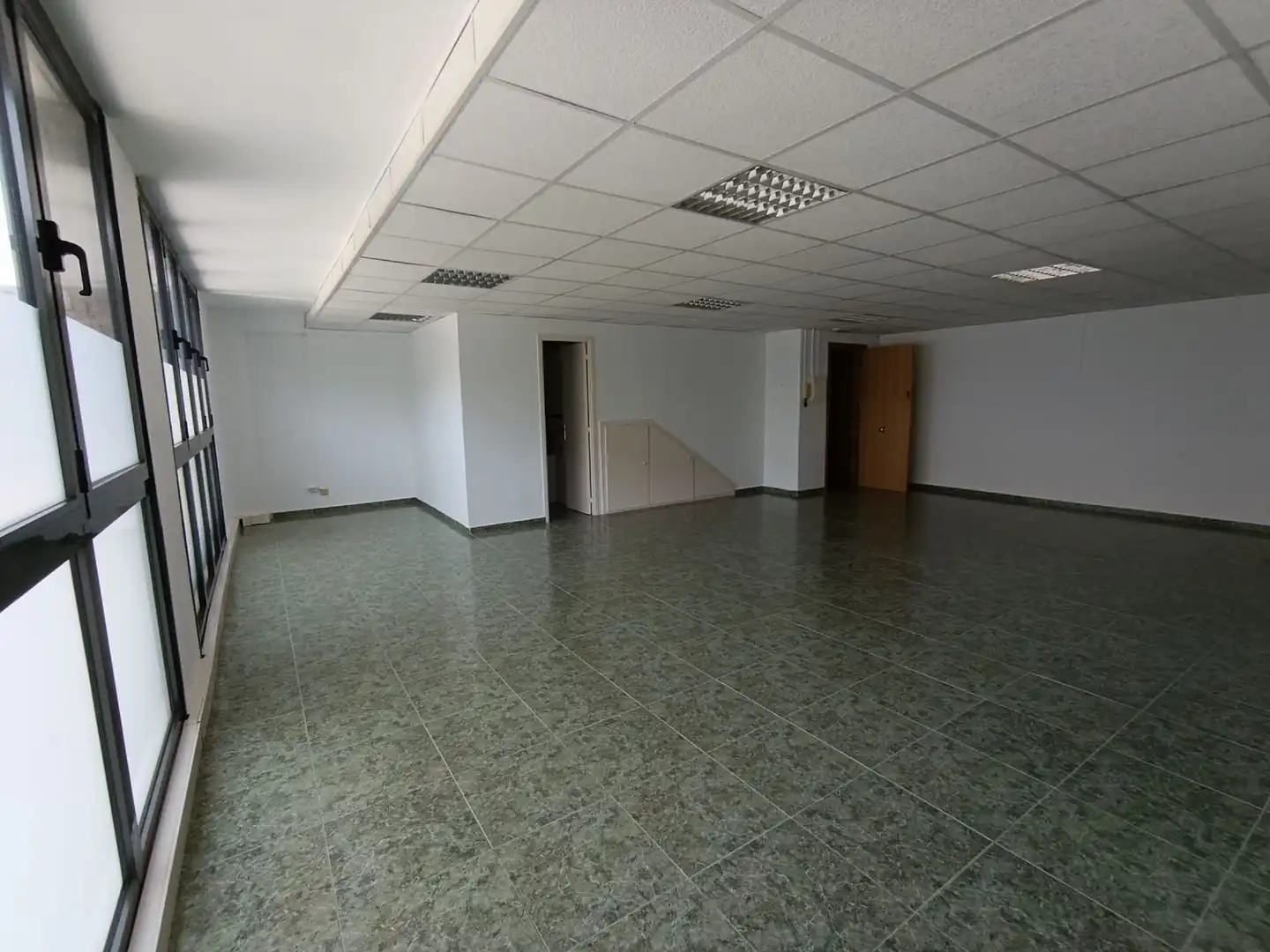 Business premises to rent in Vallirana, imagen 2