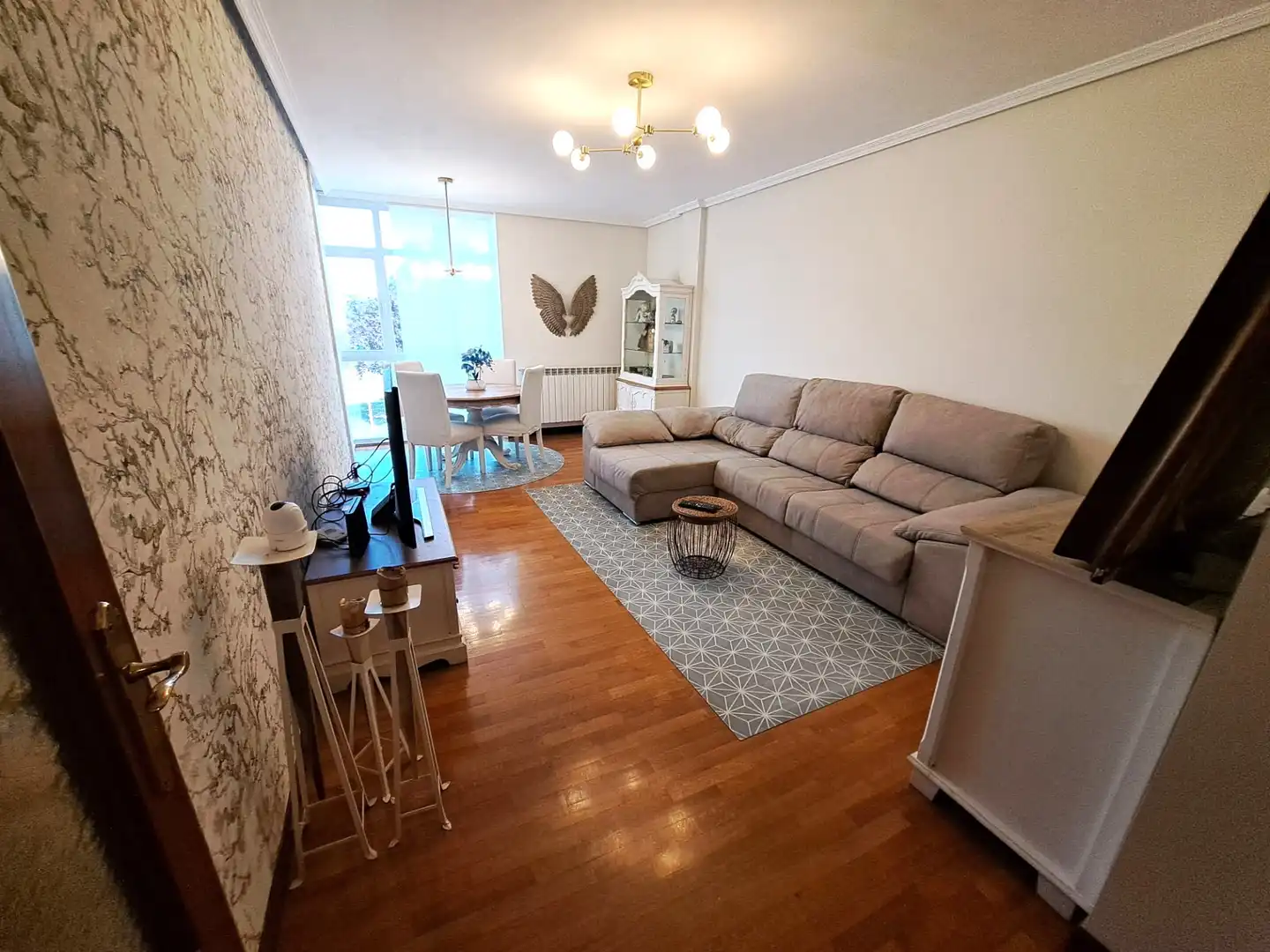Sala de estar de Piso en venta en Haro con Calefacción, Terraza y Trastero