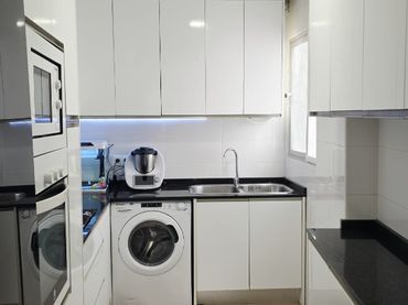 Piso con balcón en venta en Calle Calderón de la Barca
