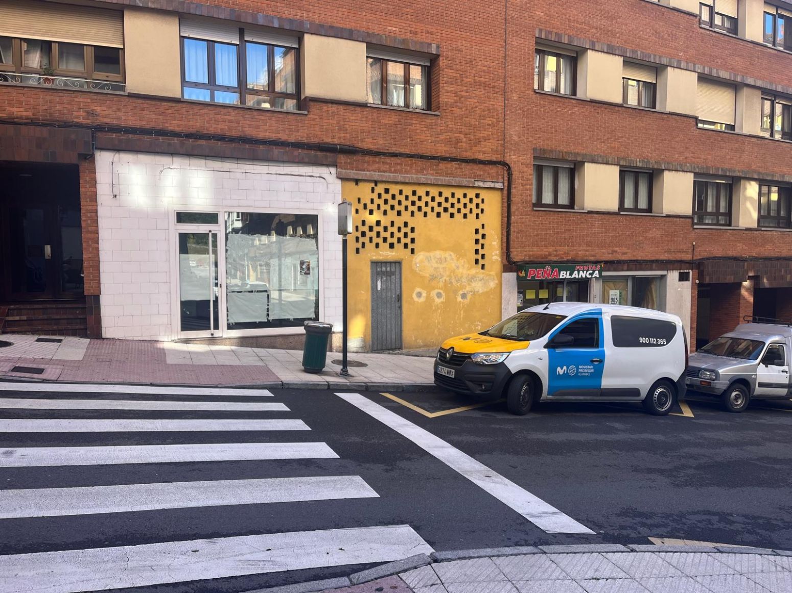 Exterior view of Premises for sale in Oviedo 