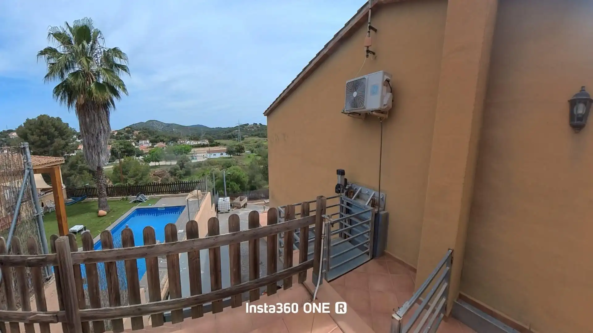 Terrassa de Casa o xalet en venda en Cubelles amb Calefacció, Jardí privat i Terrassa