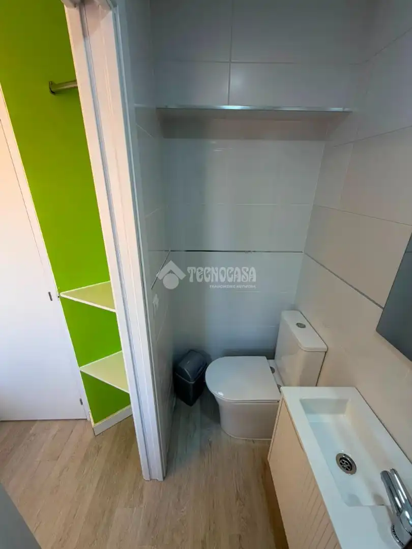 Bathroom of Flat for rent in Getafe  with Air Conditioner, Heating and Furnished