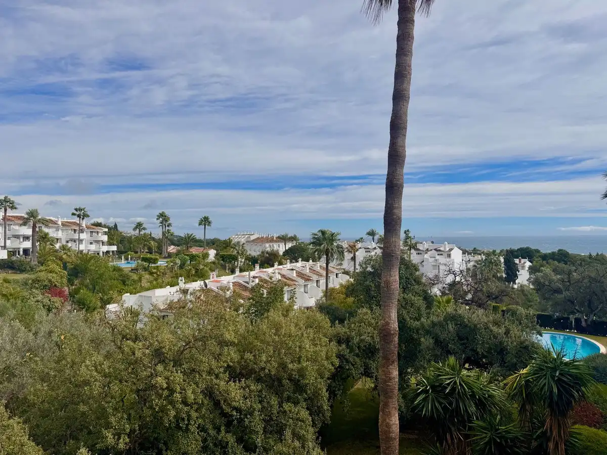 Apartament amb piscina en venda a Calahonda, imagen 8