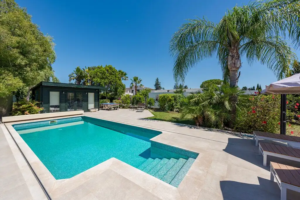 Schwimmbecken von Haus oder Chalet zum Verkauf in Sa Pobla mit Klimaanlage, Heizung und Privatgarten