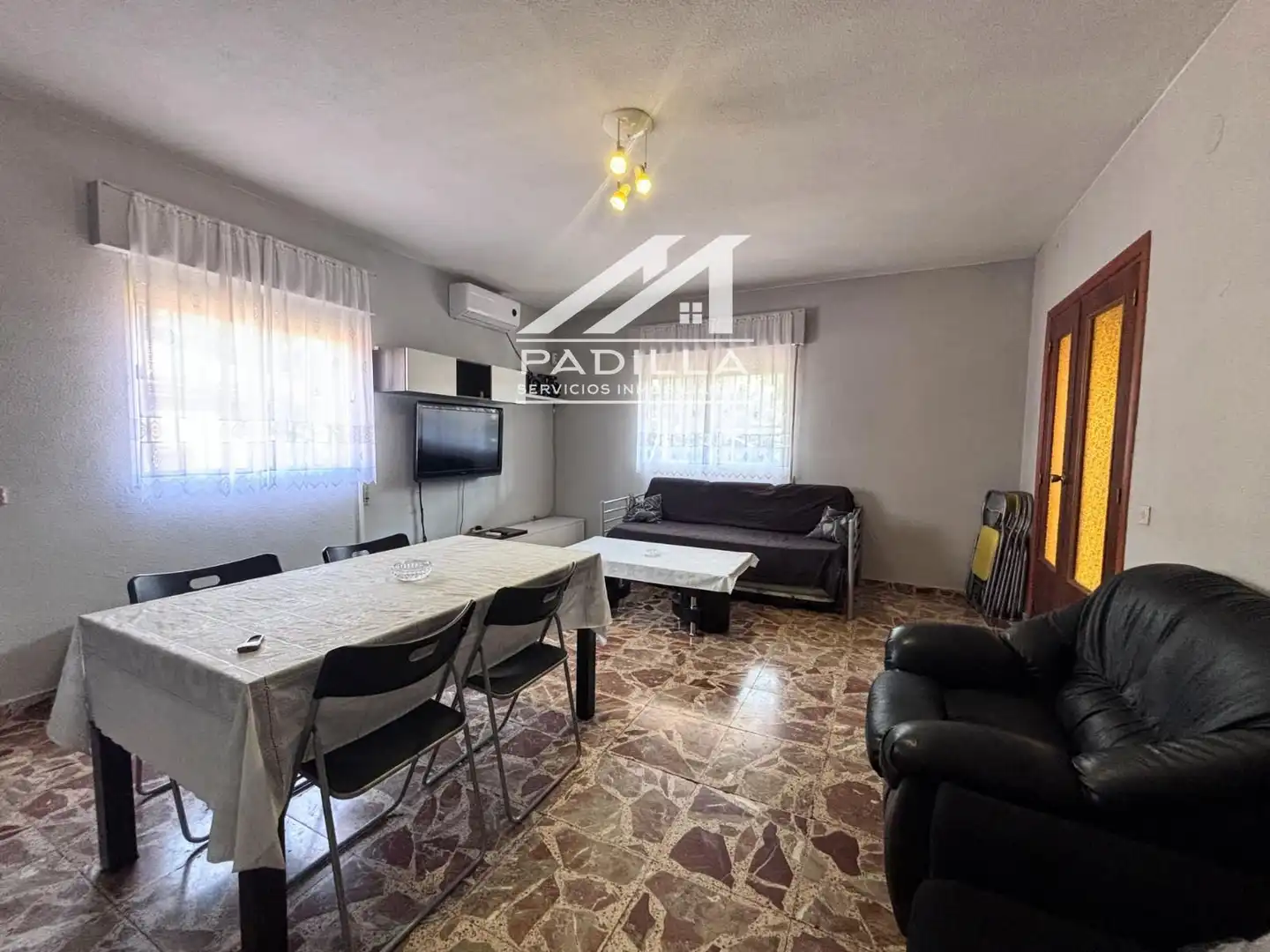 Sala de estar de Casa o chalet en venta en Santa Cruz del Retamar con Aire acondicionado, Calefacción y Terraza
