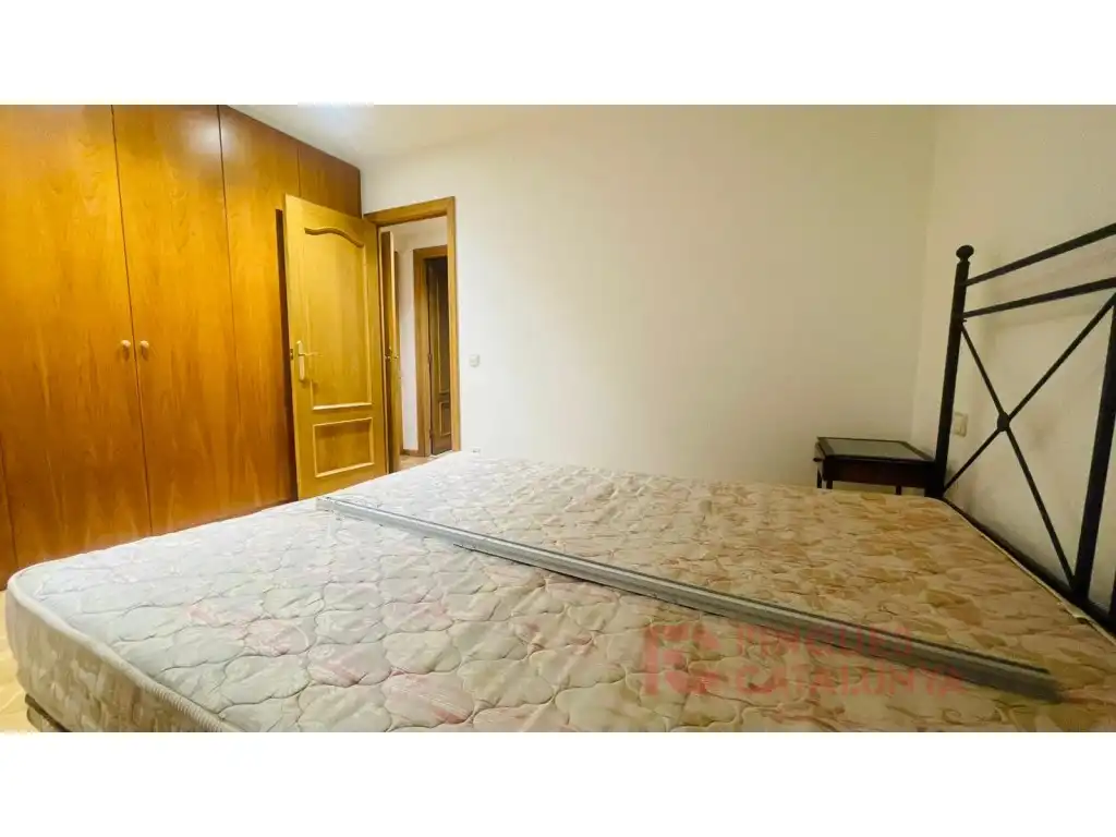 Schlafzimmer von Wohnung zum Verkauf in Girona
