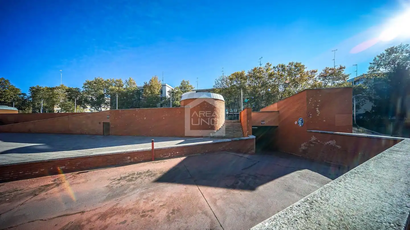 Vista exterior de Garatge en venda en Alcorcón
