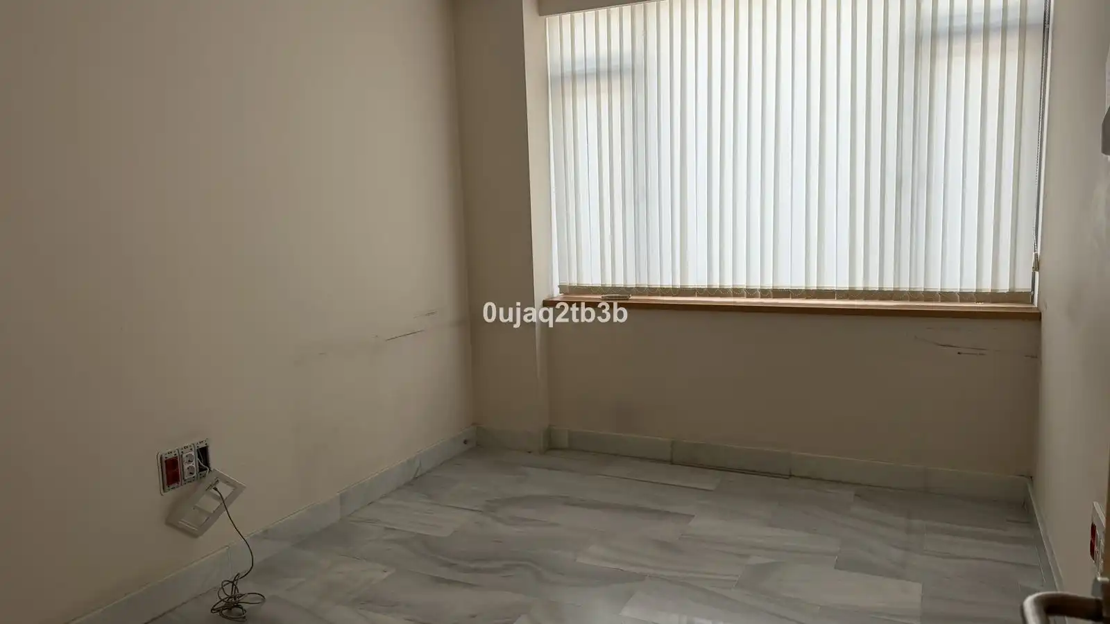 Dormitori de Oficina en venda en Marbella amb Aire condicionat