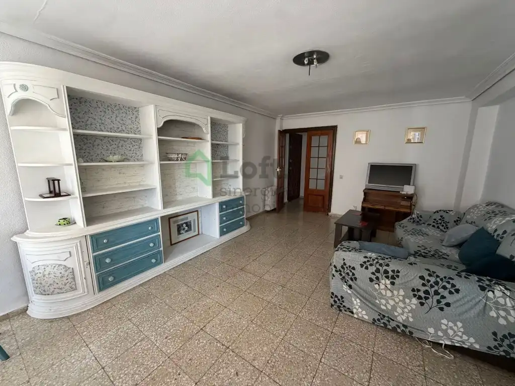 Sala de estar de Piso en venta en Badajoz con Calefacción, Amueblado y Horno