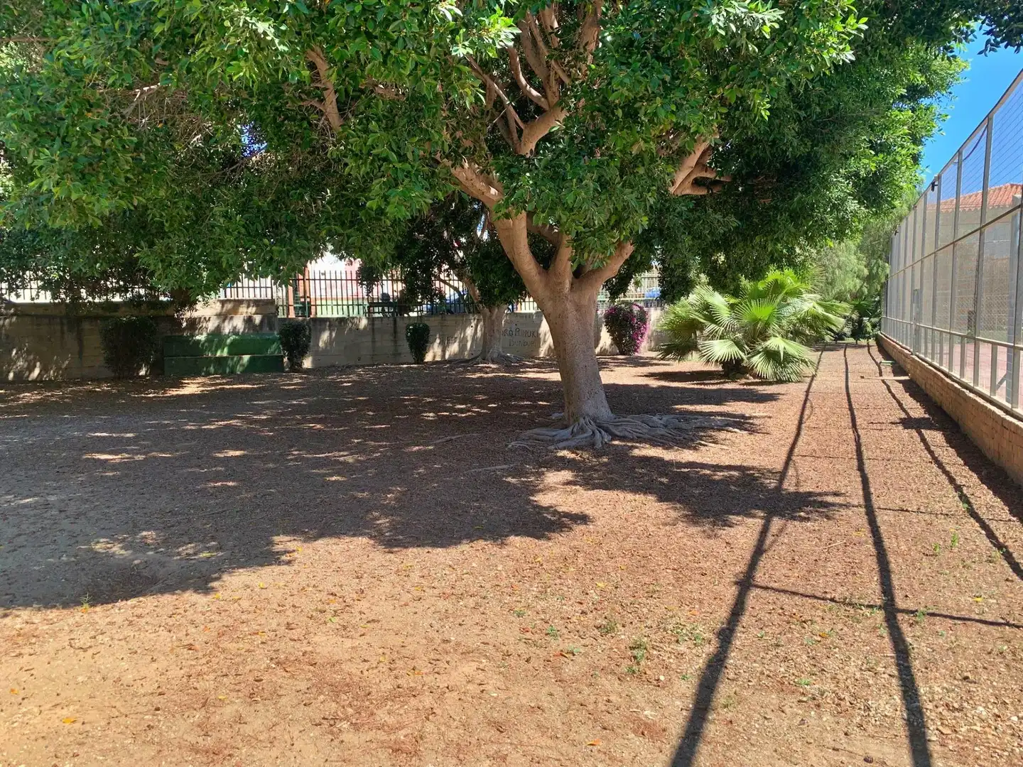 Piso en venta en Málaga con Jardín privado, Terraza y Amueblado
