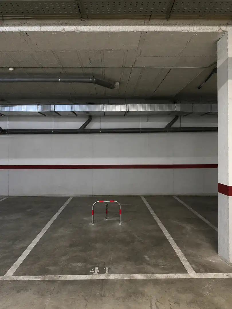 Einzelparkplatz mit Aufzug zur Miete in Calle Duero 2