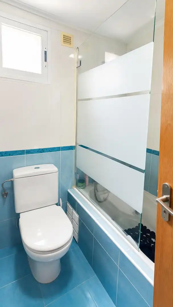 Baño de Piso en venta en Murcia con Aire acondicionado, Calefacción y Jardín privado
