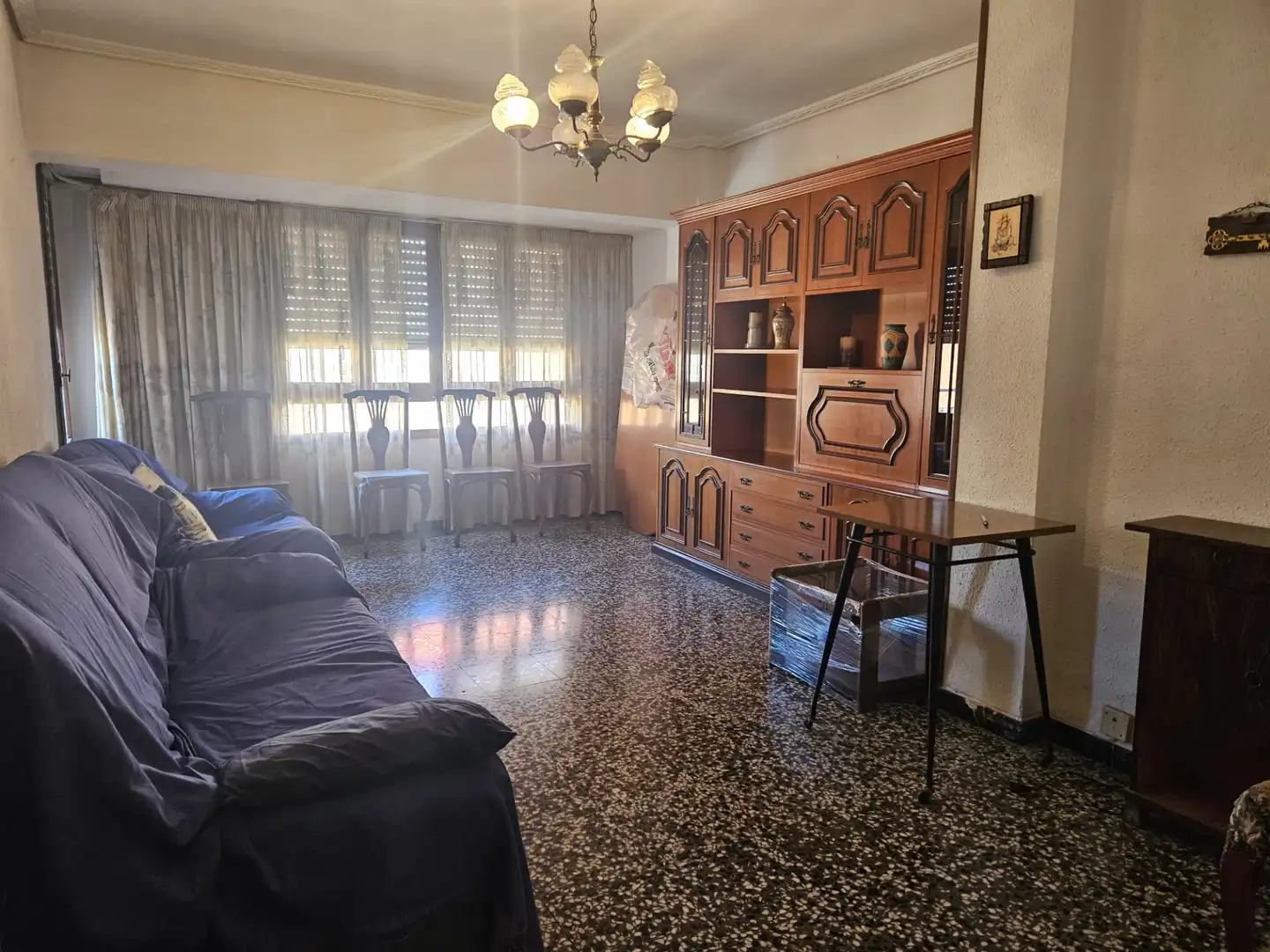 Sala de estar de Piso en venta en Castellón de la Plana / Castelló de la Plana con Trastero, Amueblado y Horno