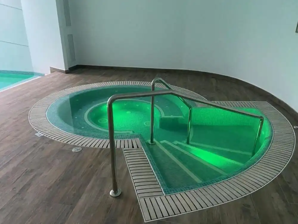Swimming pool of Apartments for rent in Estepona  with Air Conditioner, Terrace and Swimming Pool