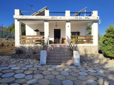 Casa amb piscina en venda a Turís