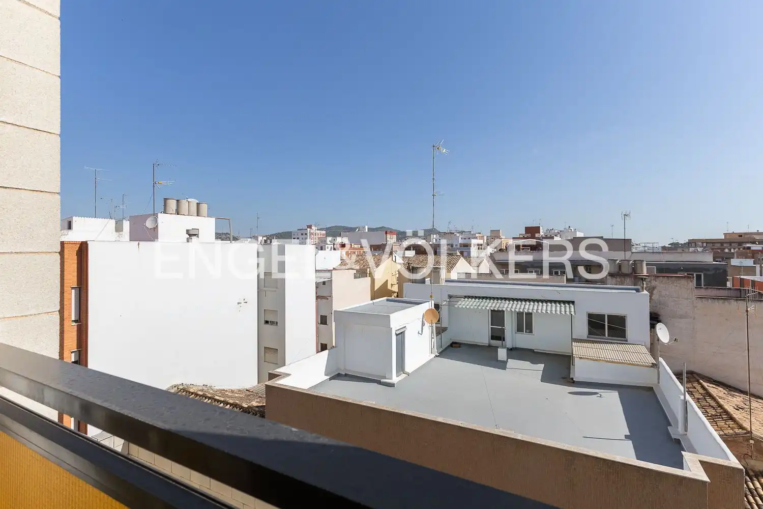 Dúplex de lloguer a Carrer Camí Reial, Antigua Moreria