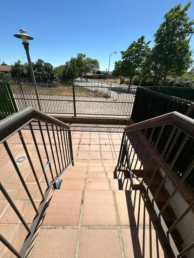 Vista exterior de Casa adosada en venta en Palencia