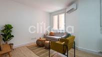 Bedroom of Flat for sale in  Barcelona Capital  with Air Conditioner and Heating