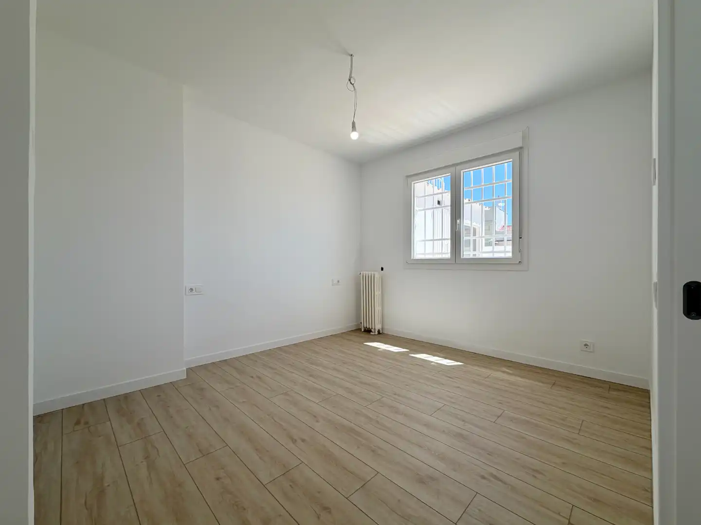 Bedroom of Attic for sale in Madrid  with Heating, Terrace and Alarm