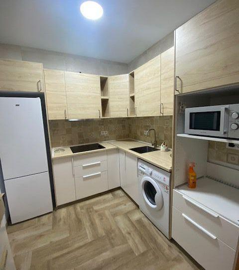 Foto 1 de Residencial de lloguer a Federico Echaguy, Entrenúcleos, Sevilla