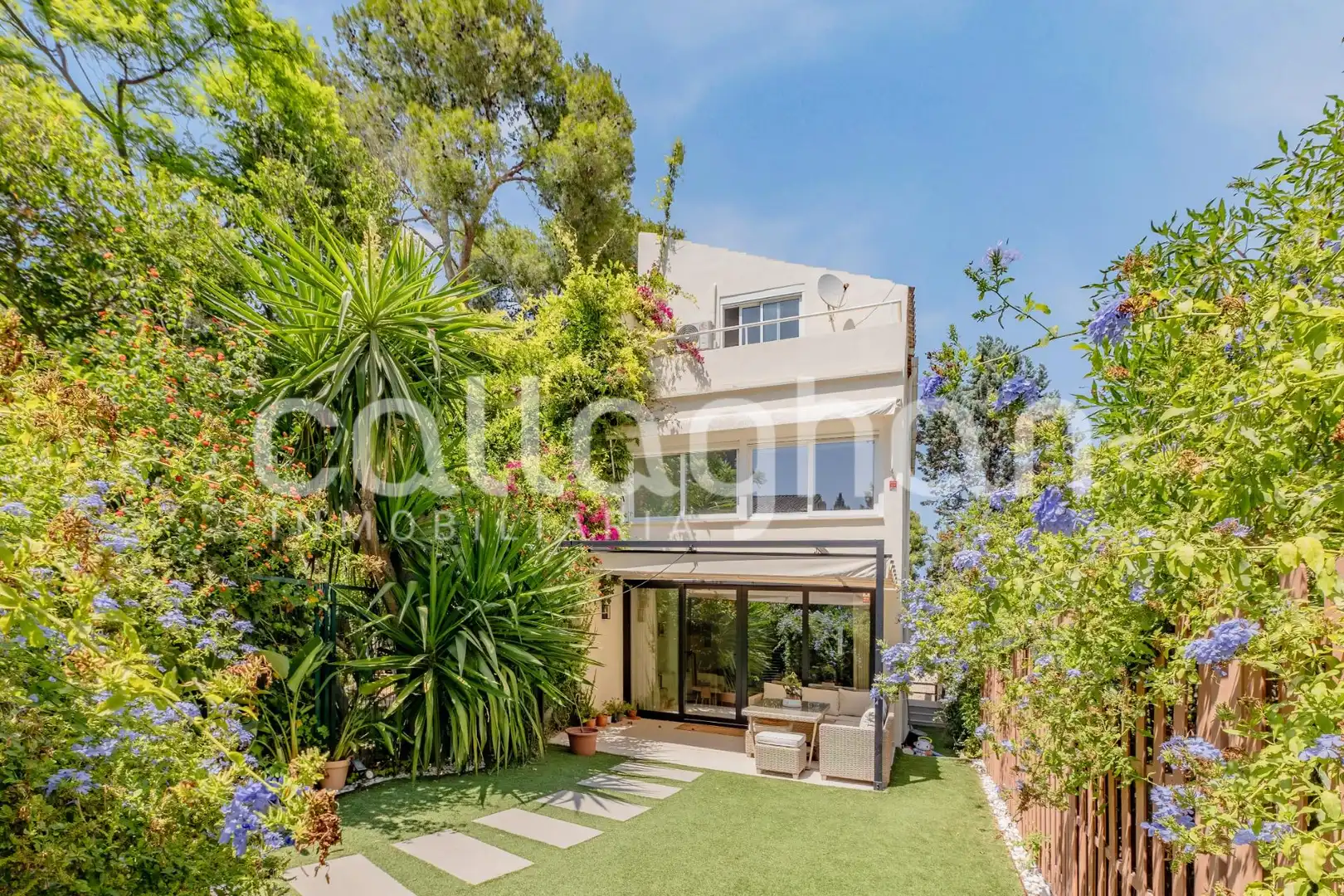 Jardín de Casa adosada en venta en Godella con Aire acondicionado, Calefacción y Jardín privado