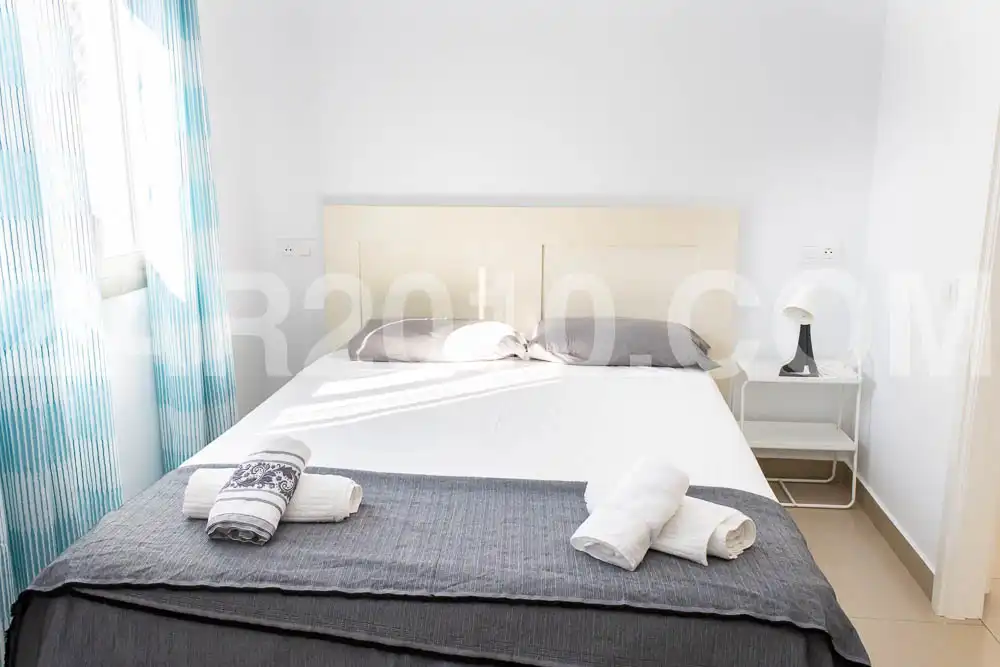 Habitación de Piso en venta en Garrucha con Aire acondicionado, Terraza y Amueblado