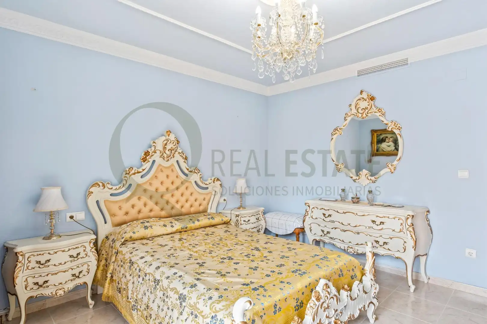 Dormitori de Casa o xalet en venda en El Campello amb Aire condicionat, Calefacció i Jardí privat