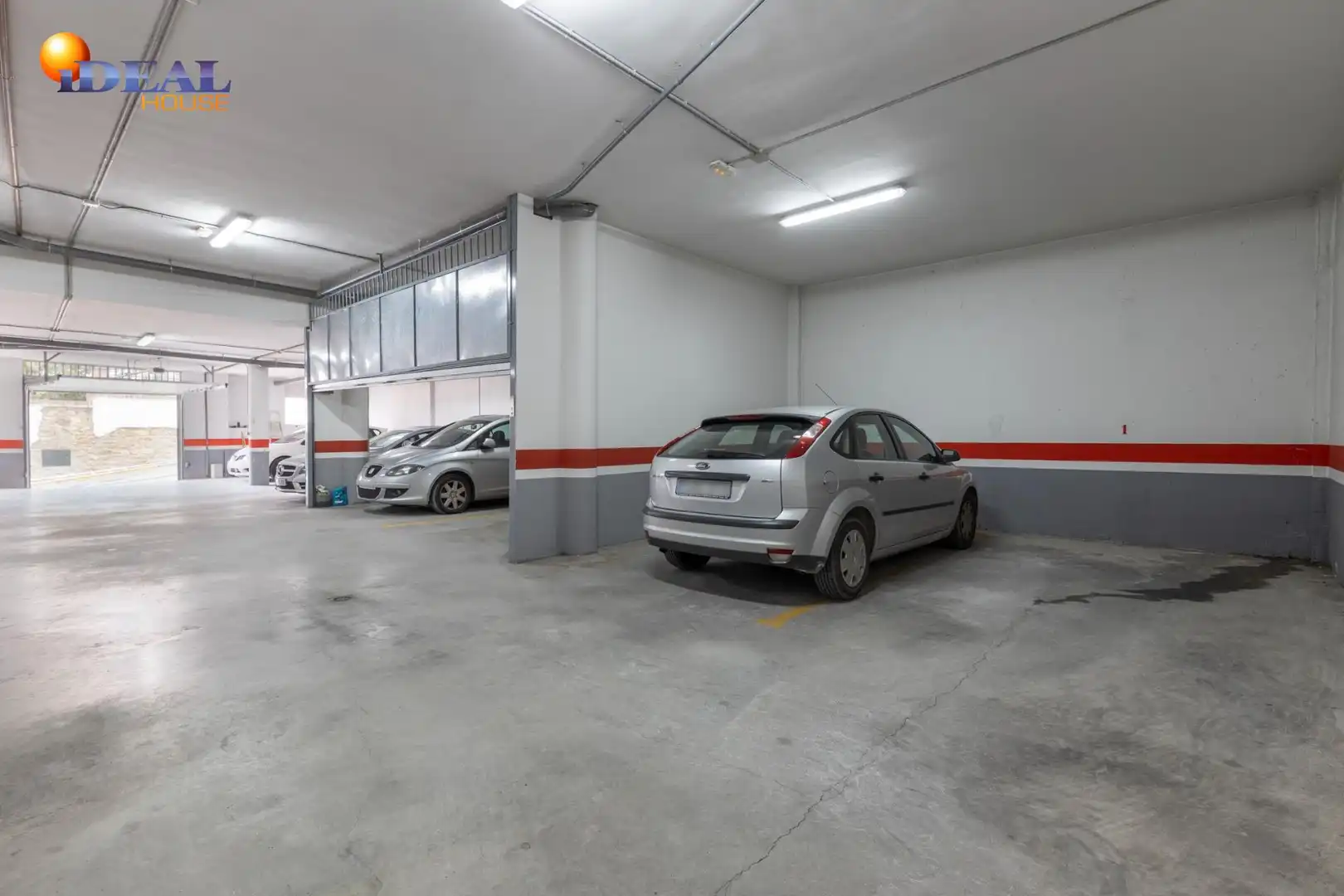 Parkplatz von Wohnung zum Verkauf in Güevéjar mit Balkon