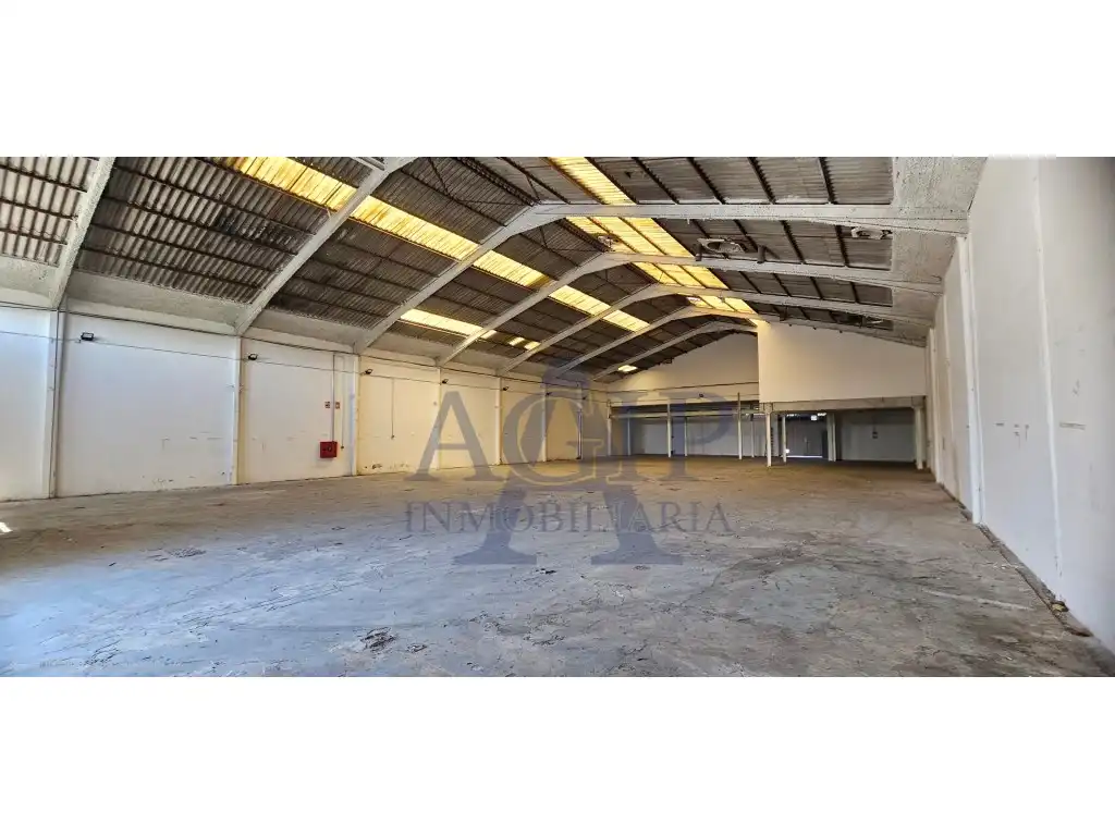 Nave industrial de alquiler en Barberà del Vallès