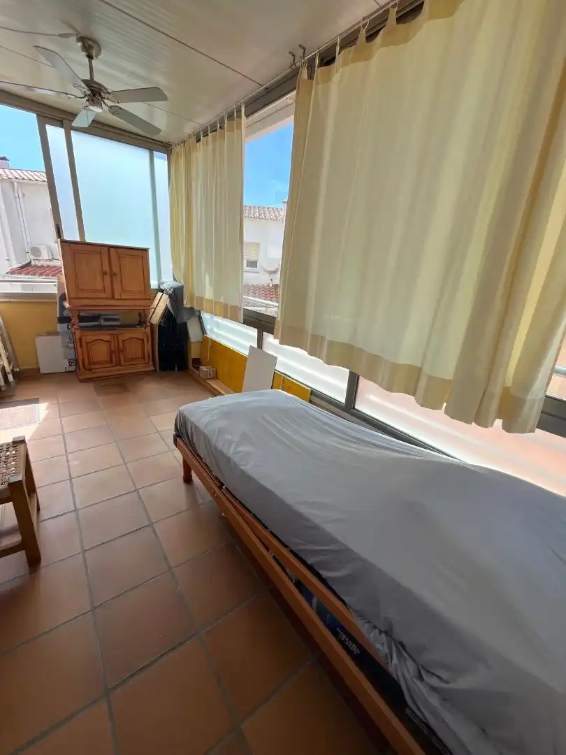Habitación de Casa adosada en venta en Palamós con Aire acondicionado, Calefacción y Terraza