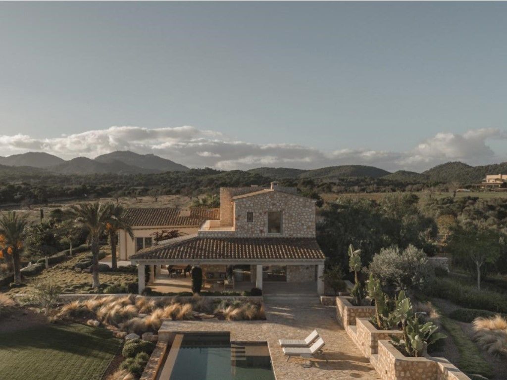 Vista exterior de Finca rústica en venda en Manacor amb Aire condicionat, Calefacció i Jardí privat