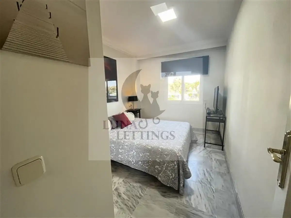 Appartement compact avec piscine à louer à Avenida Príncipe Salman e1, imagen 10