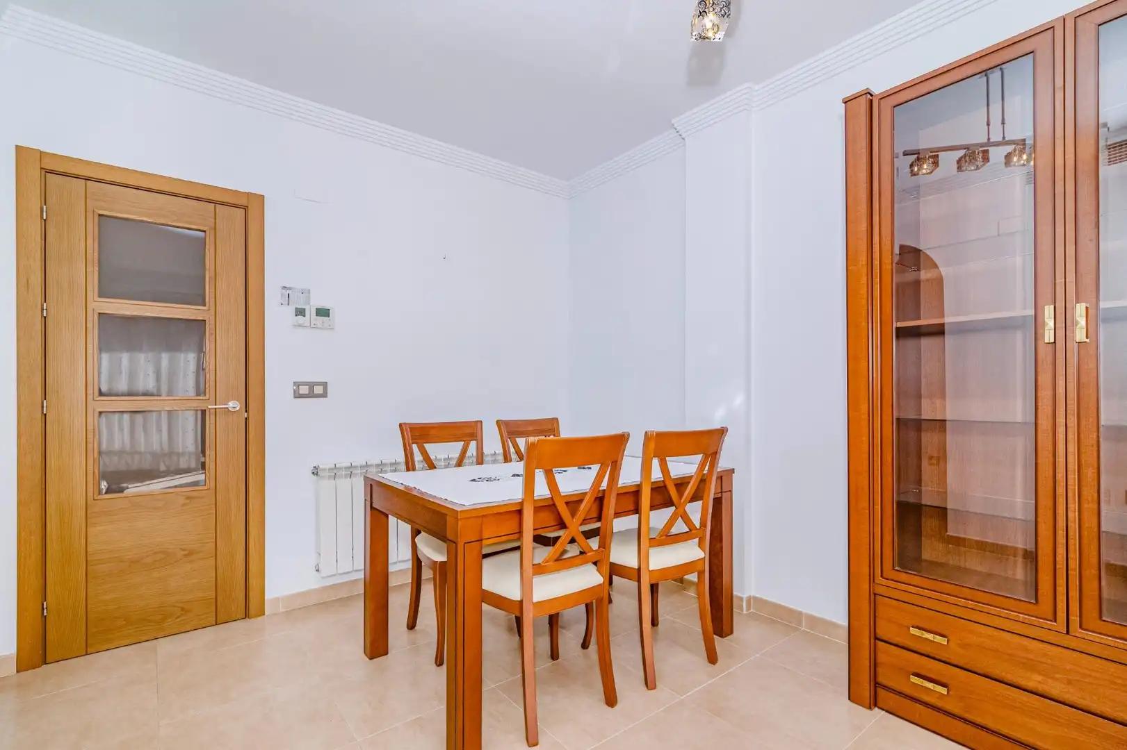 Comedor de Piso en venta en La Zubia con Aire acondicionado, Amueblado y Balcón